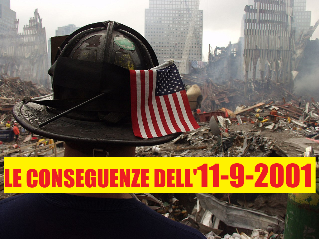 New York, NY, 25 settembre 2001 -- Un vigile del fuoco esamina il guscio rimanente e le tonnellate di detriti del World Trade Center